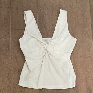 Nic +Zoe Twist Front Top